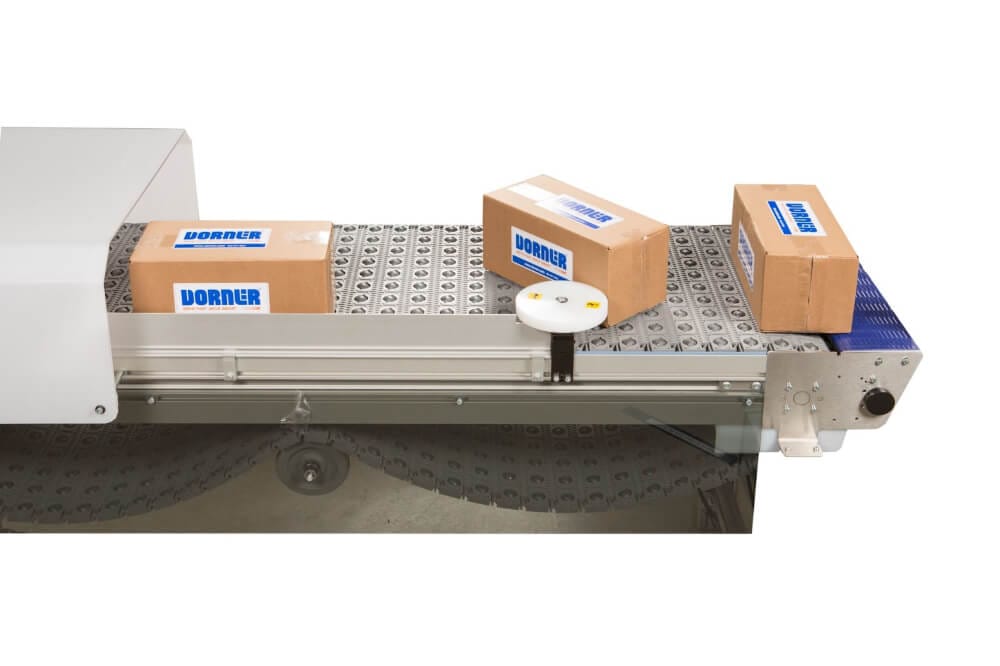 3200 ARB conveyor system from Dorner with wheel turn for automatic positioning.